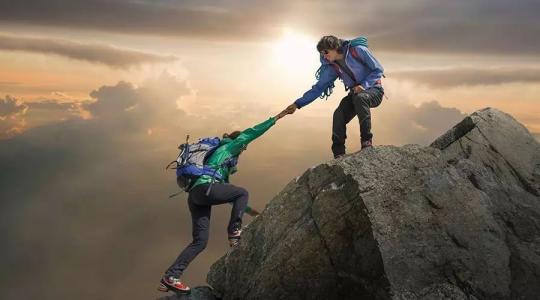 抓紧扶牢,不要被颠下车了!