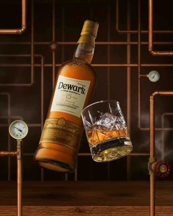 新年轰趴来一场属于帝王威士忌的微醺狂欢