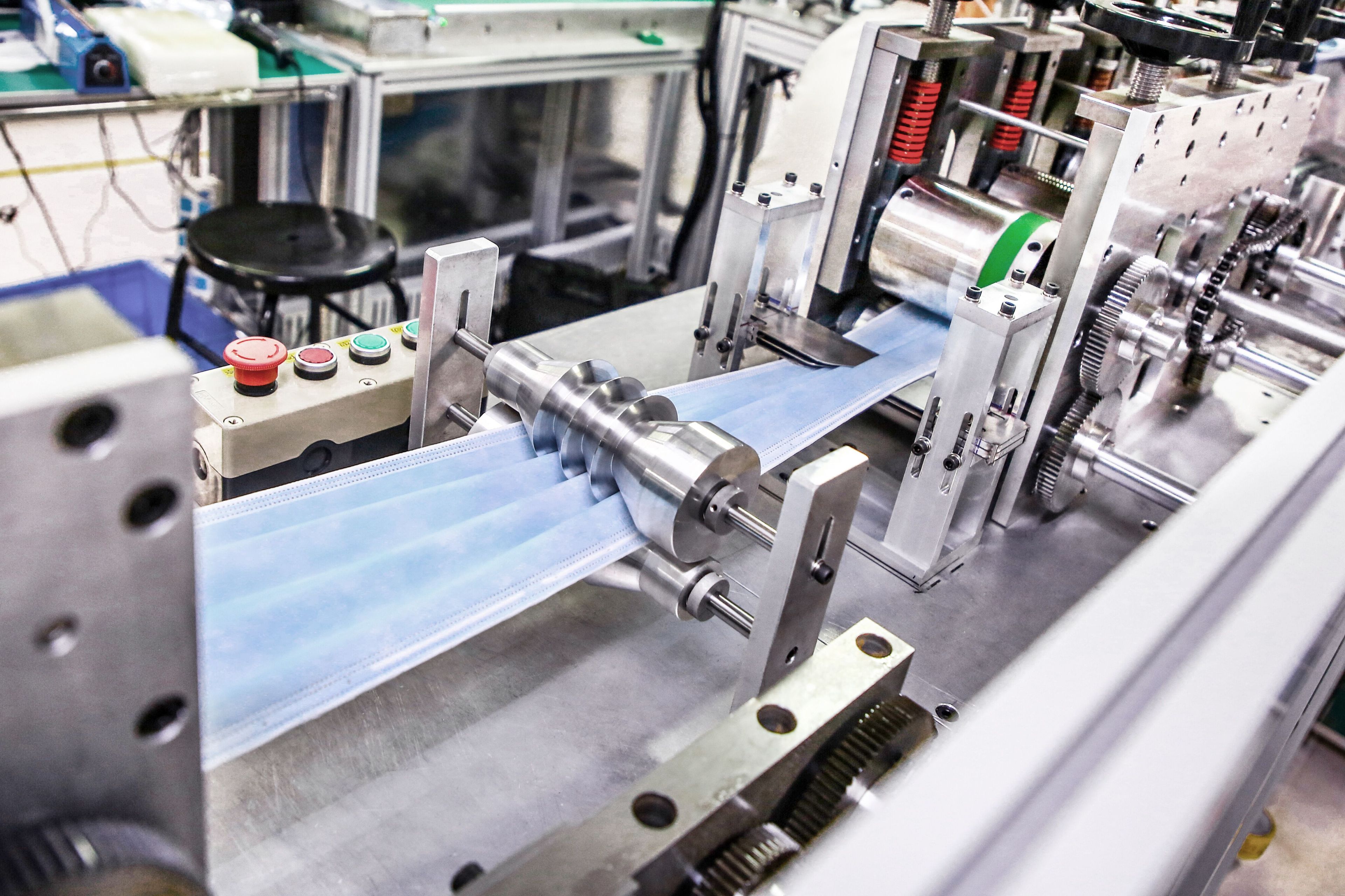 揭秘比亚迪口罩生产线:130条生产线日产500万片 03月13日