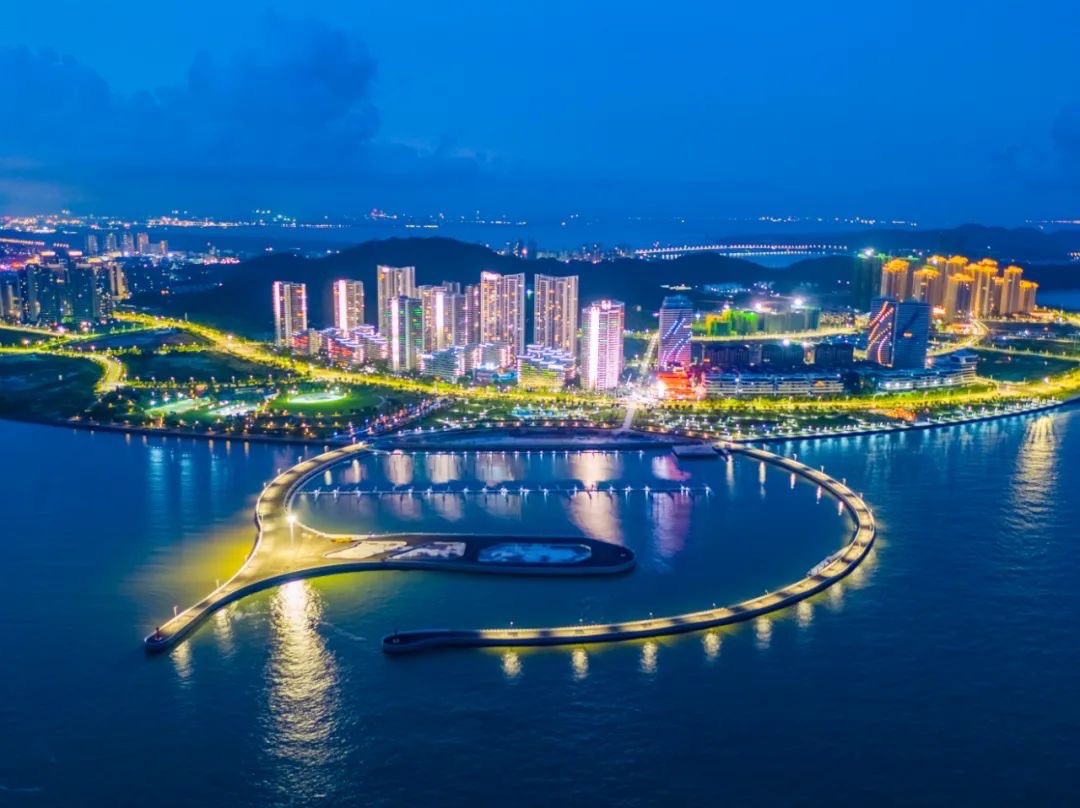 格力地产的格力海岸3月旺销过百套,销售金额破3亿,领跑市场,成交猛涨2