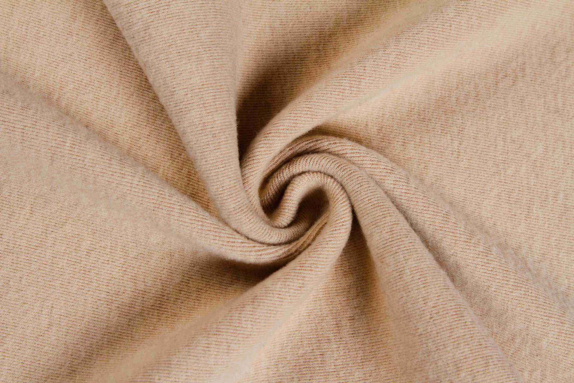 这些产品是腈纶混纺,吉林化纤在生产.