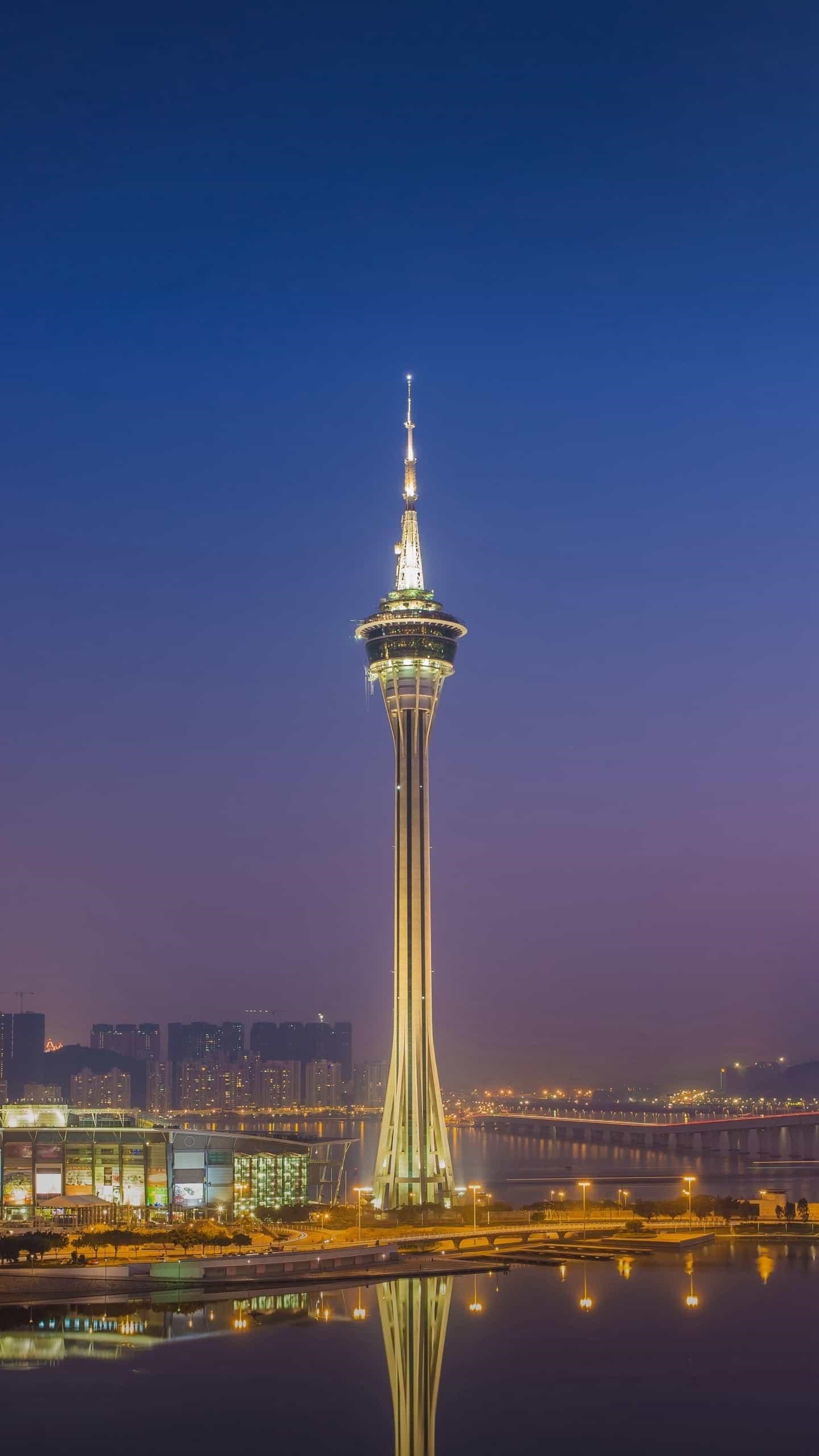 今天成城第一天破2元,投资者将见证赛伯乐帝国的轰然倒塌,朱李再也没