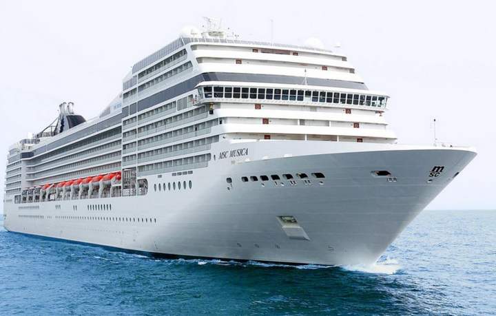 海南瑞泽蹄声渐近邮轮鸣笛起航抓紧买票