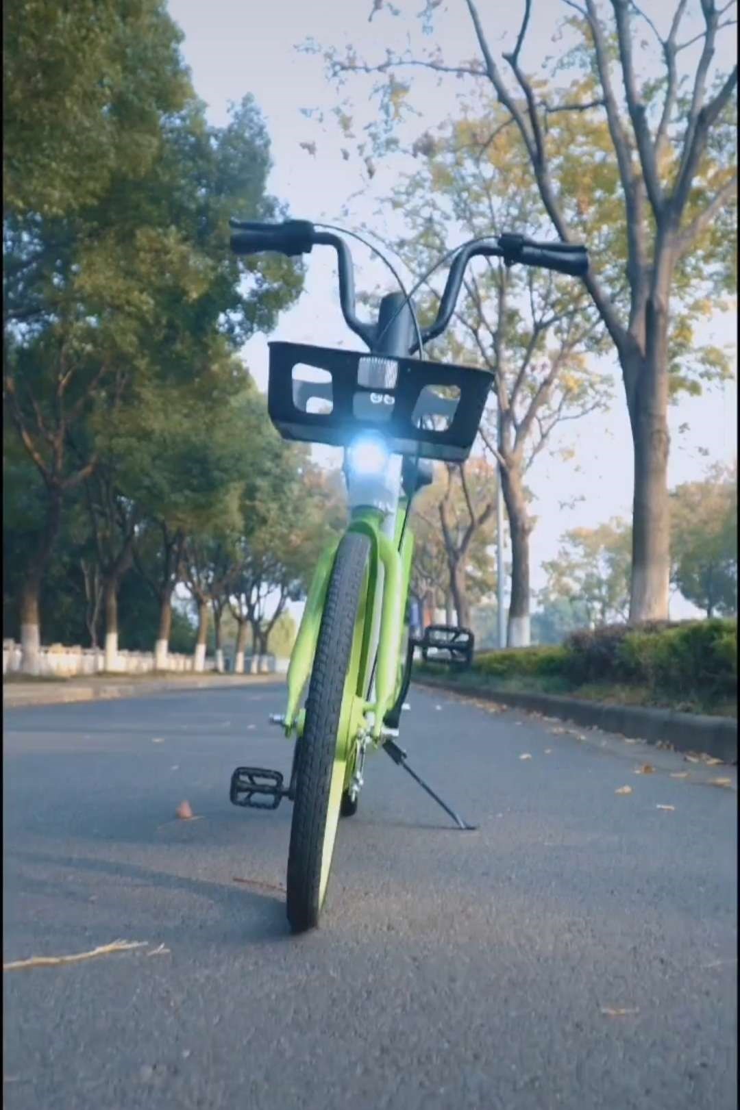 批量生产的永安行氢能源助力车,气瓶位置已经不在斜粱上了,轮胎也从