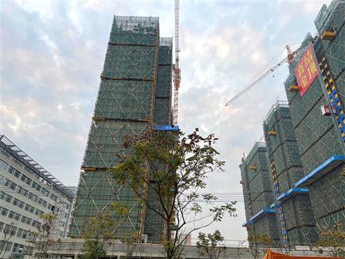 报喜鸟的老工业区中楠府都结顶了股票没怎么涨是想增持吗