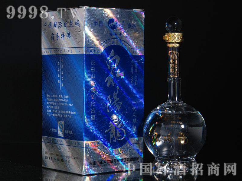 泉阳龙酒图片