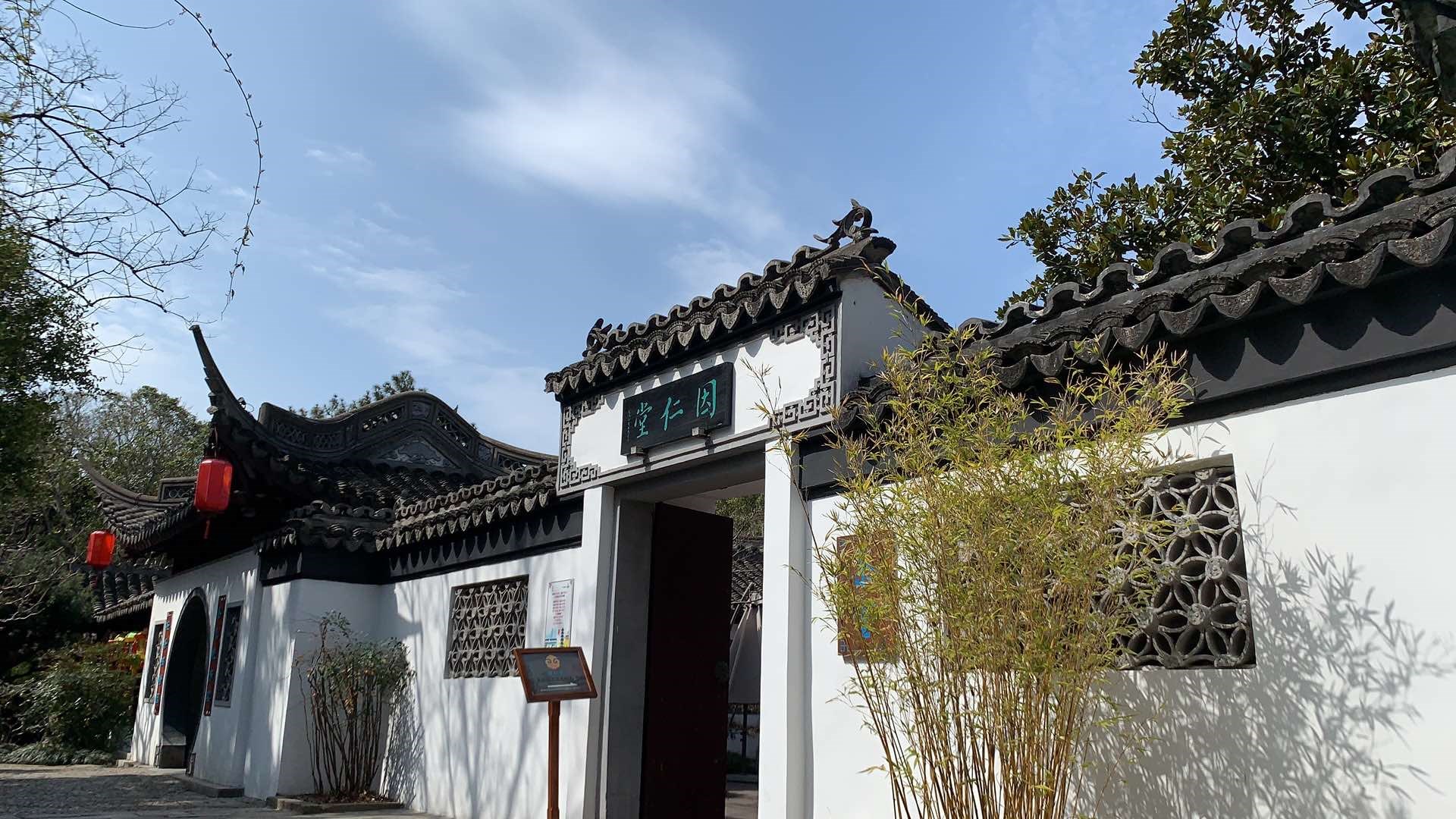 目前震荡行情网新这样小阴小阳磨底慢慢上行不是挺好