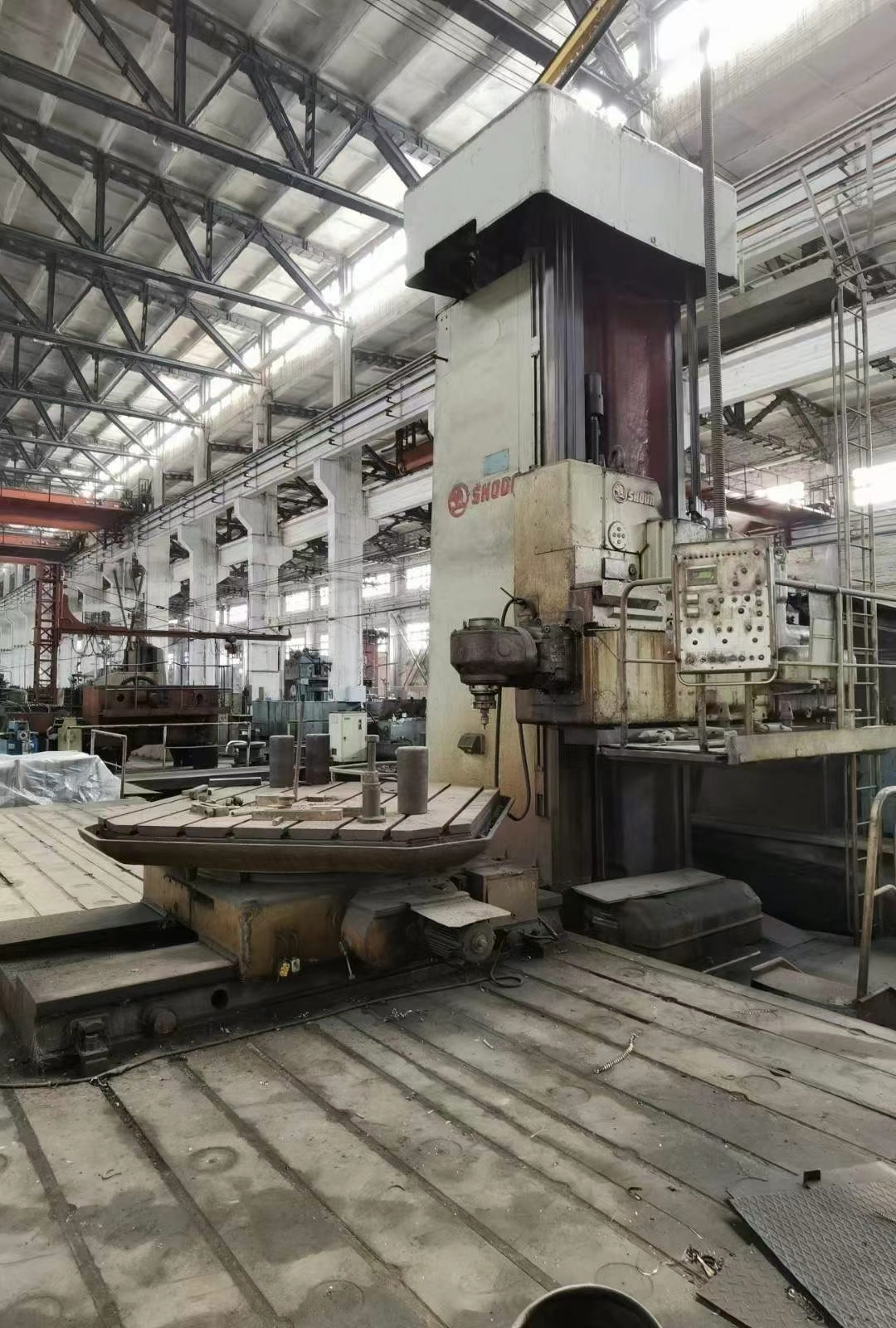 斯柯达160c落地镗铣床行程x轴10米y轴315米配四块大地平台2x