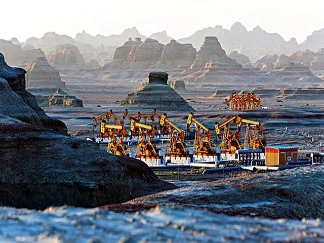 新疆贝肯能源工程股份有限公司简称贝肯能源成立于1995年总部位于新疆