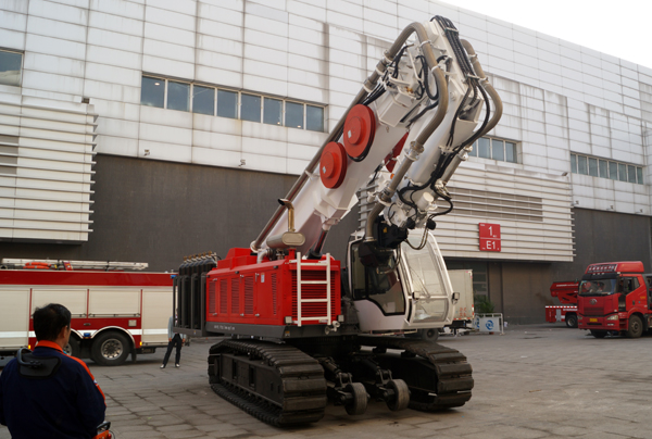 浩淼科技是我国较早生产轮式消防机器人的公司.