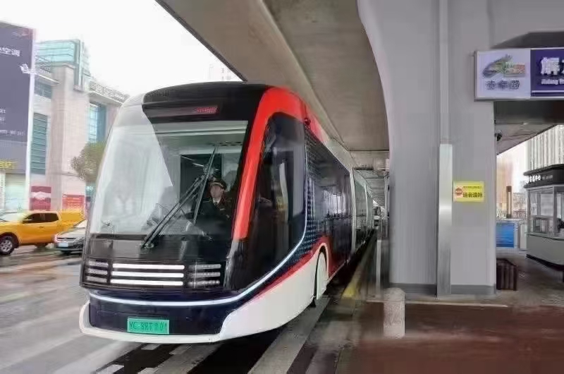 能源有限公司前天图片4月16日,全国首条超级虚拟轨道列车——盐城市区