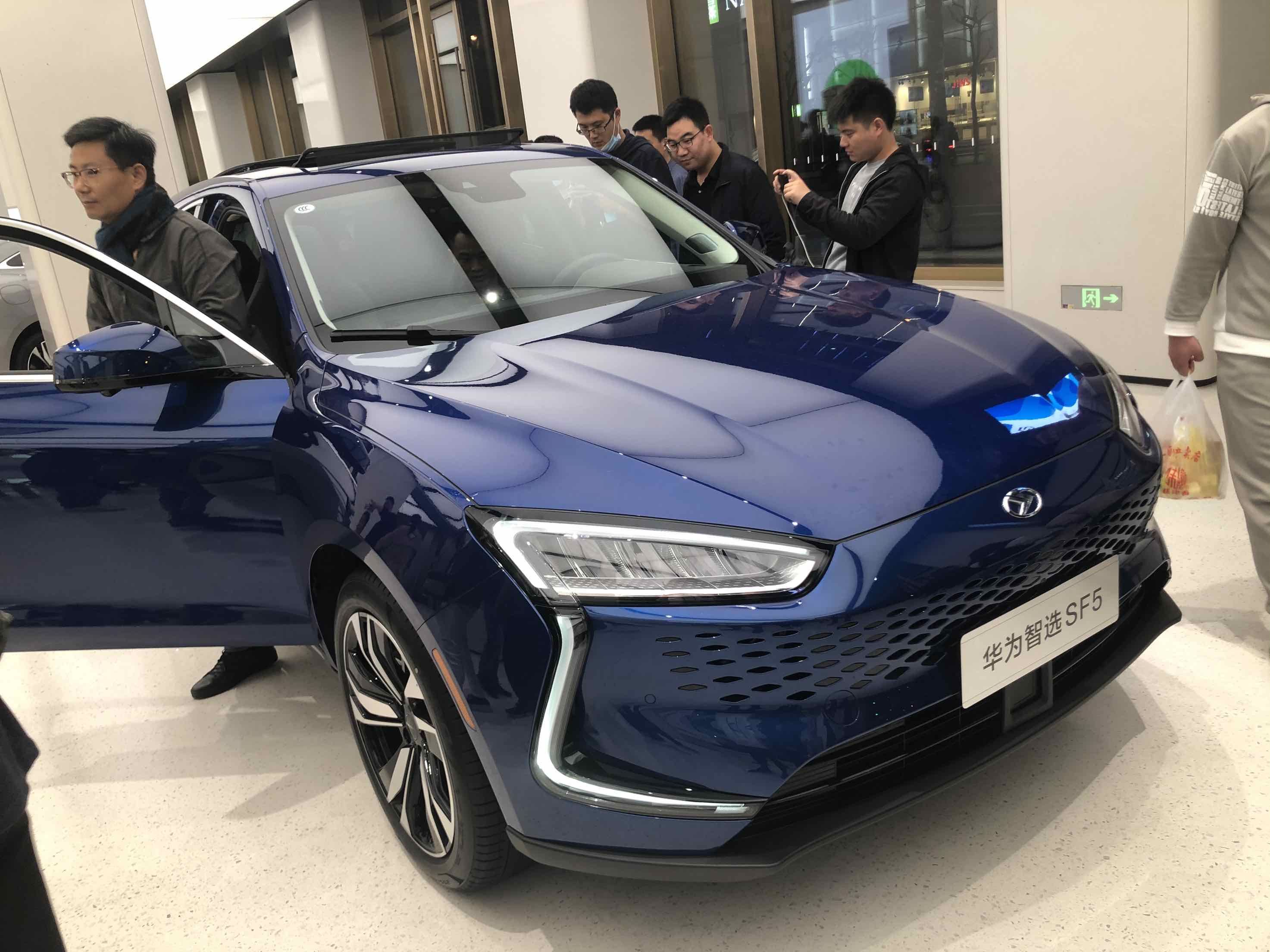 东风小康,东风小康,小康有了,差一股东风,请问下各地今天刮什么风!