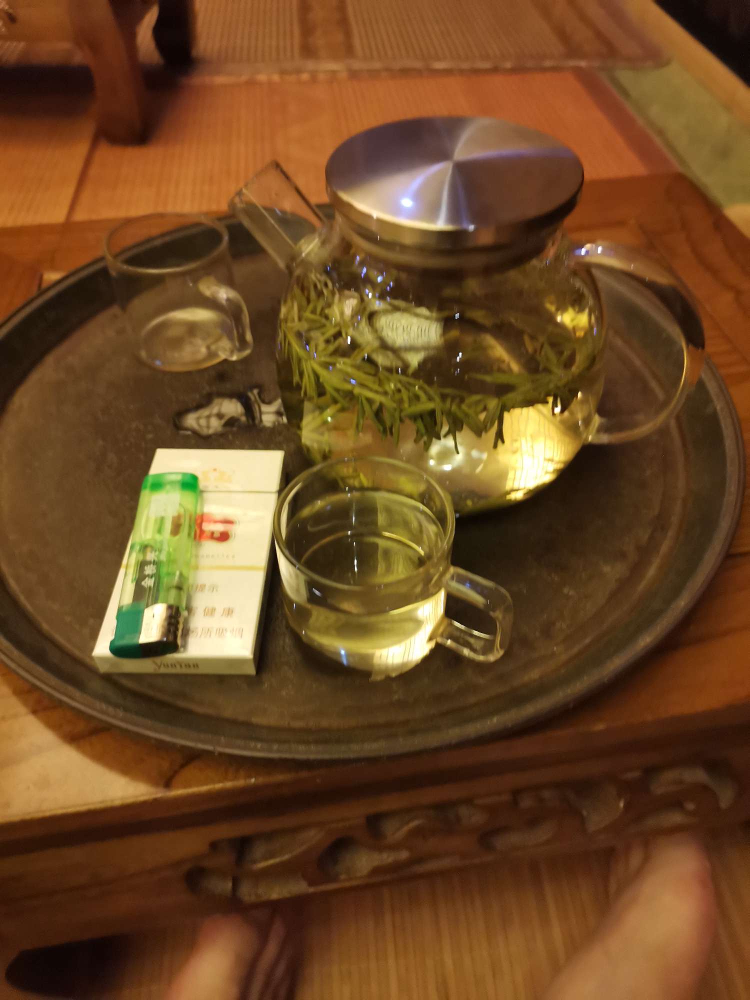 一壶茶,一包烟,盯着这破股又一天.[空仓]