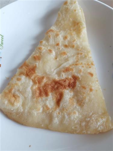 睡了一觉满眼鸟好困惑吃了俩角饼压压惊