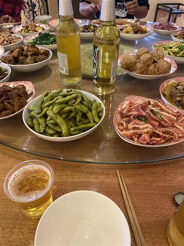 晚上喝酒吃肉,搞起来