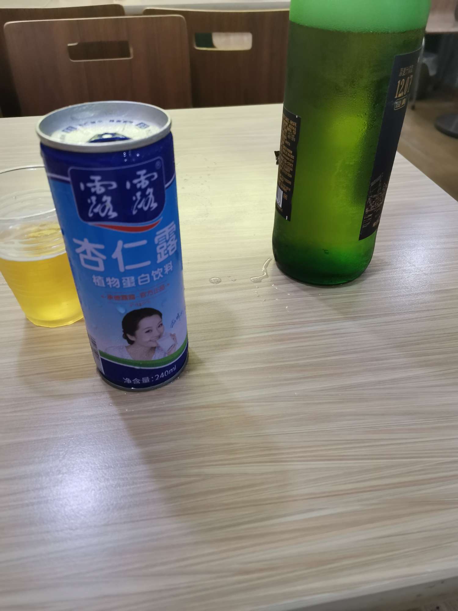 买入并喝着,支持承德露露,终于发现,自己每喝的一瓶承德露露,都是免费