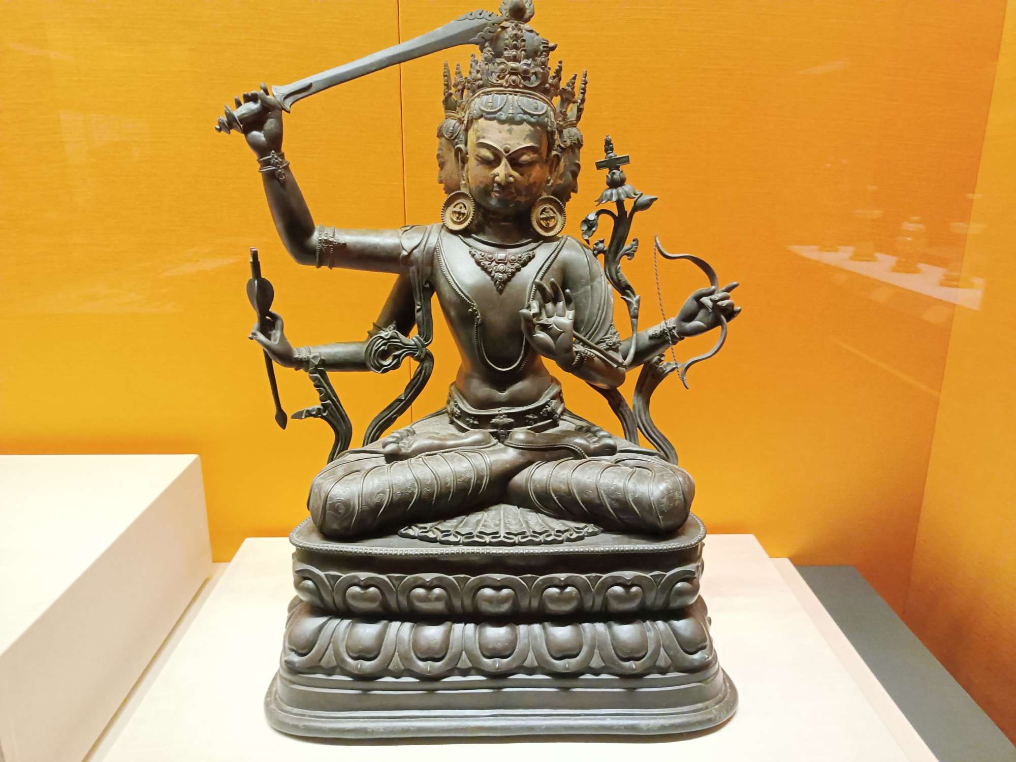 注意了:大盘还是要去3300,多少次了,念念不忘,股民遭殃!