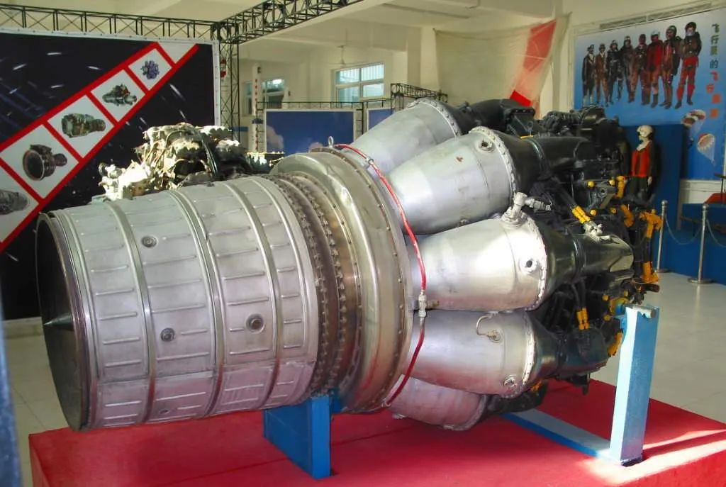 40公斤推力涡喷发动机图片