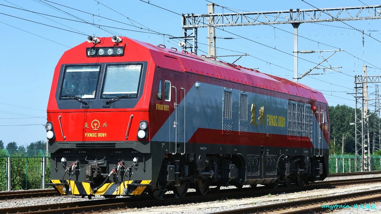 fxn3c型机车是中车大连公司在成熟的和谐系列内燃机车基础上开发的新