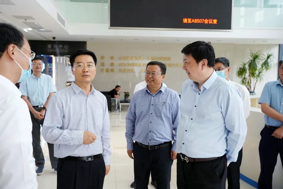 刘月科书记肯定了华设集团的成绩,希望今后集团持续加大科研投入,不断