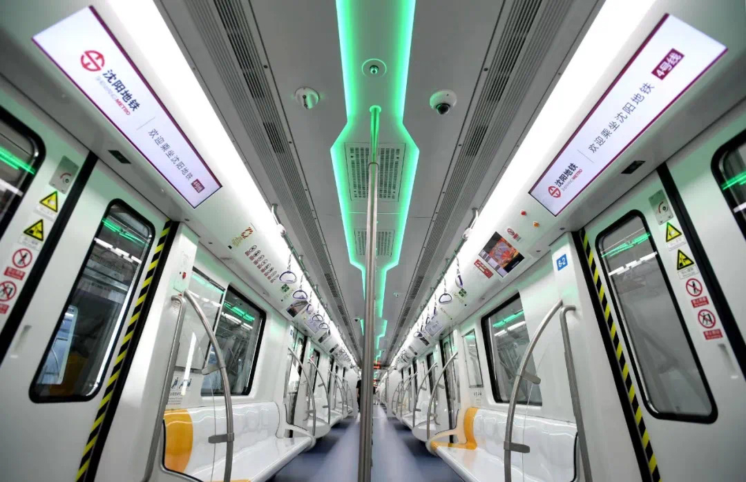 中国中车全新动车沈阳地铁四号线列车正!式!亮!相!