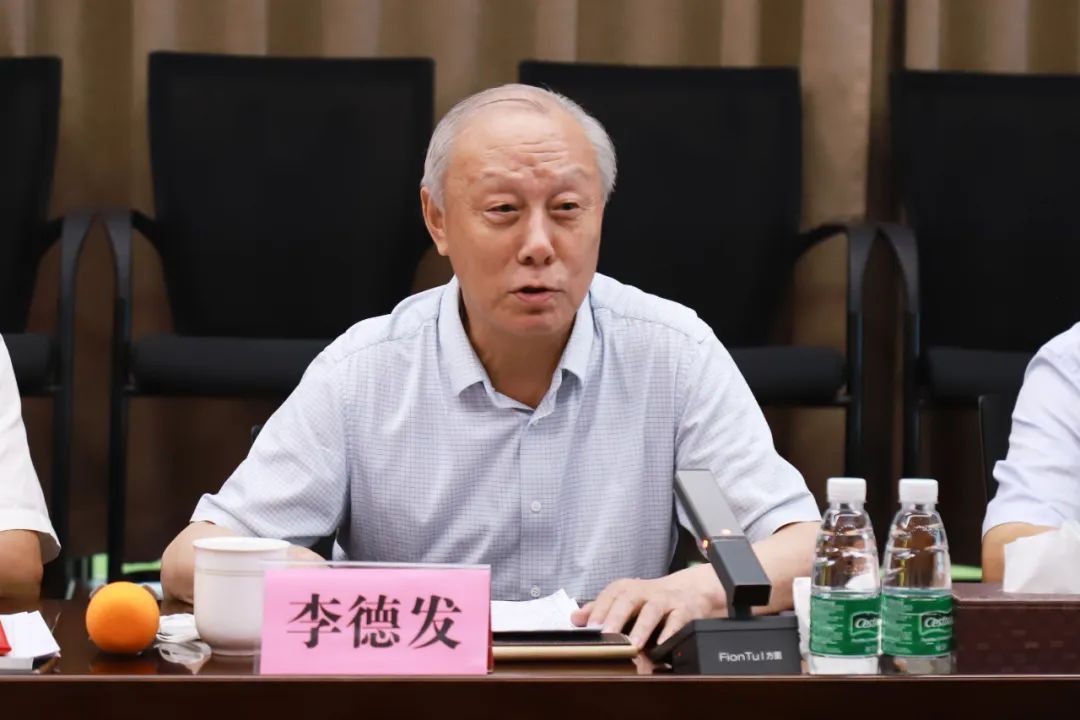 中国工程院院士李德发谯仕彦一行莅临牧原调研低蛋白日粮技术研发应用