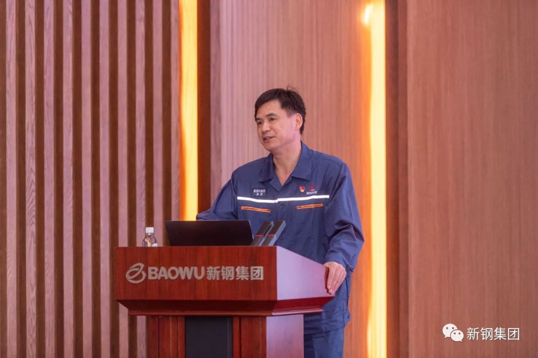 新钢集团领导刘建荣,廖鹏,李文华,肖忠东,李浩鸣,总经理助理向学庆,帅