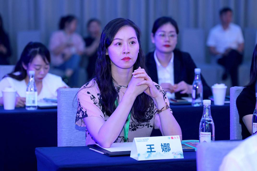 东方慧影新型饮品人工智能产品发布暨全球营销中心落户