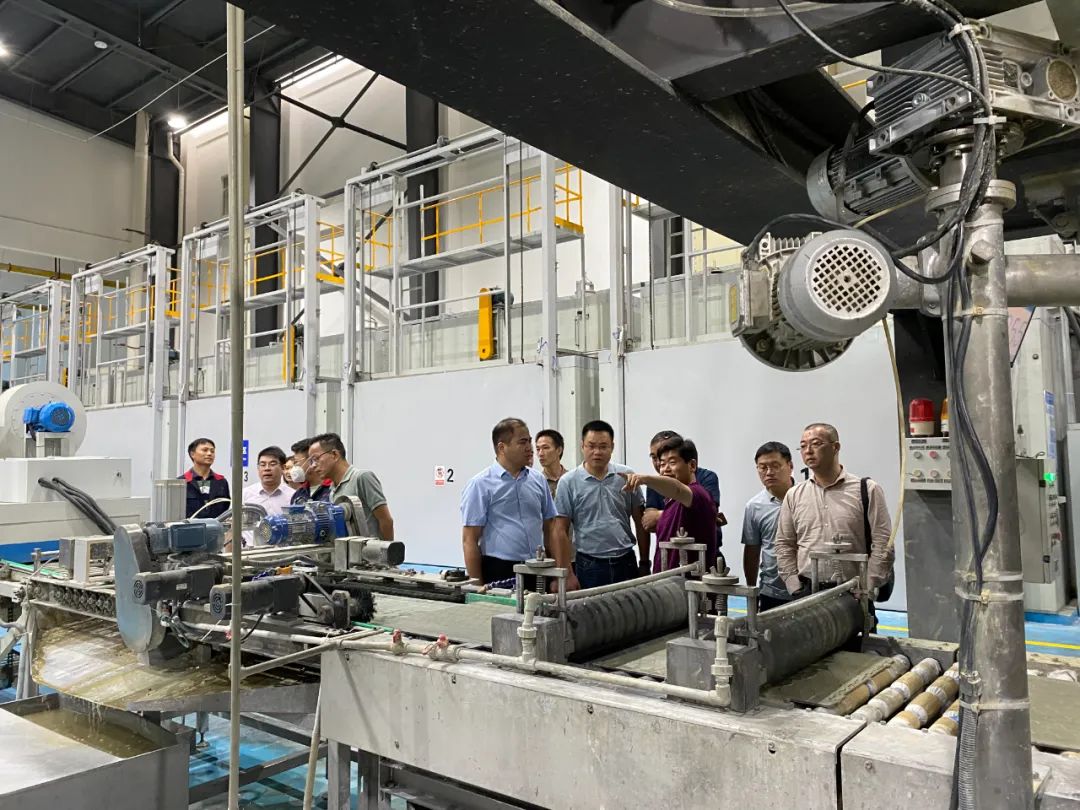 管委会主任徐日喜,大唐南京热电有限责任公司副总经理戴强一行赴杨林