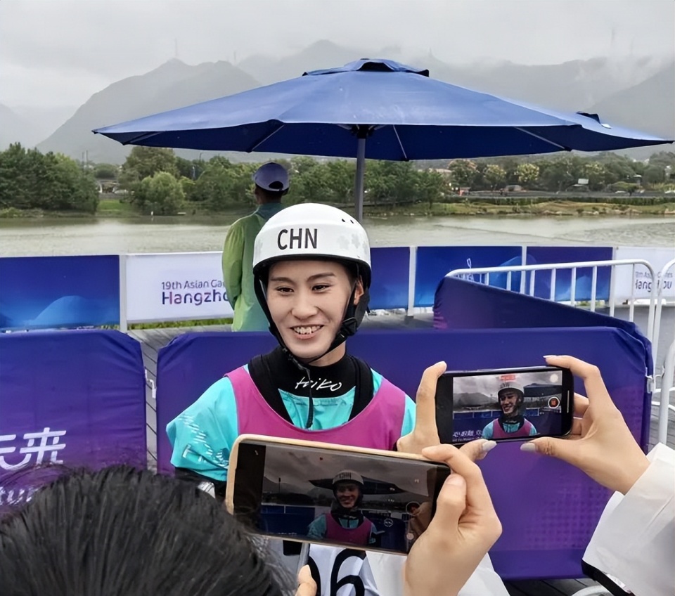 中国21岁亚运冠军黄娟:我准备回去继续上班了