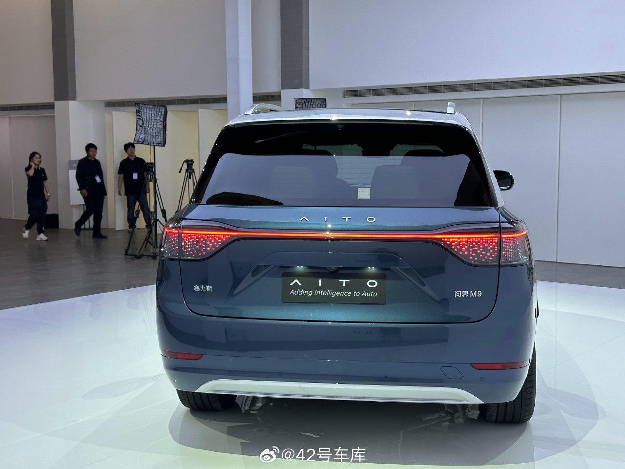 酒中茅台酒越喝越好喝车中问界车越开越好开