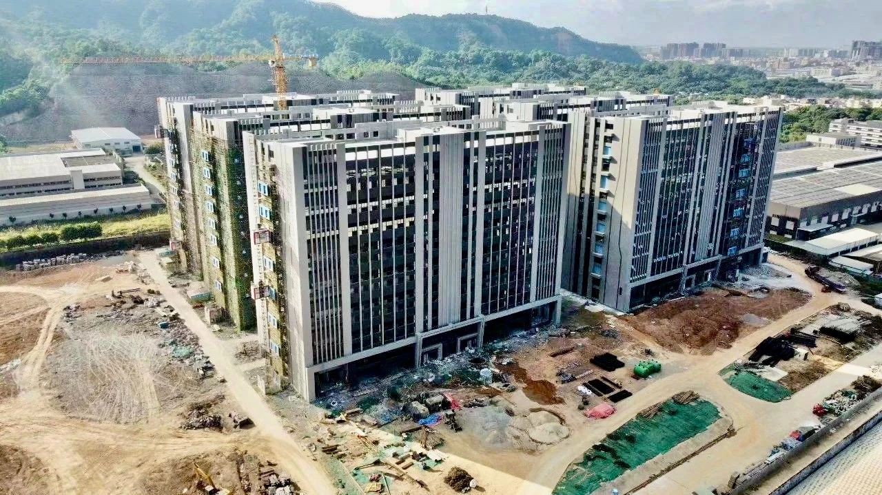 桥跨大江物聚财丰乘深中通道之势卓航点点科创城发展正当时