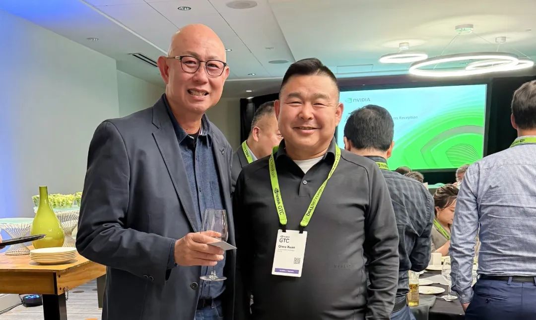 图:阿尔特汽车董事长宣奇武与与nvidia 全球业务运营执行副总裁jay