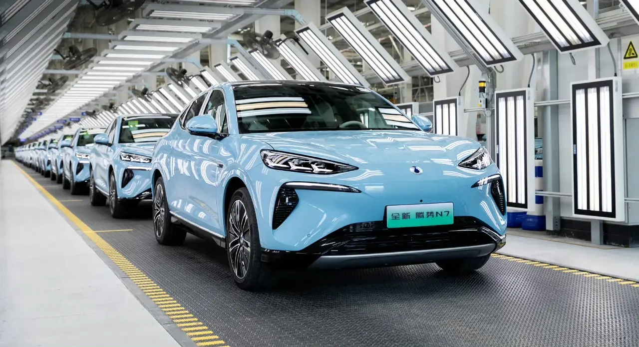 全球首家达成第700万辆新能源汽车下线比亚迪树立了全新的销量里程碑