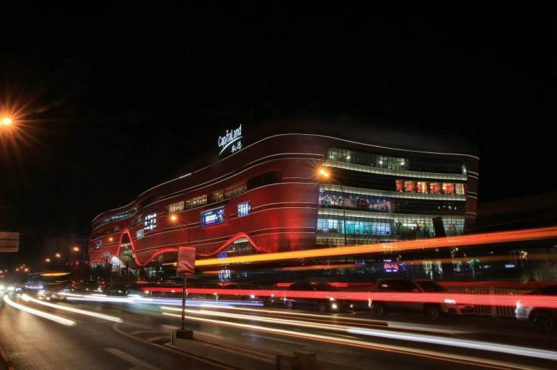 授牌仪式近日举行凯德mall大兴获评北京市特色消费街区