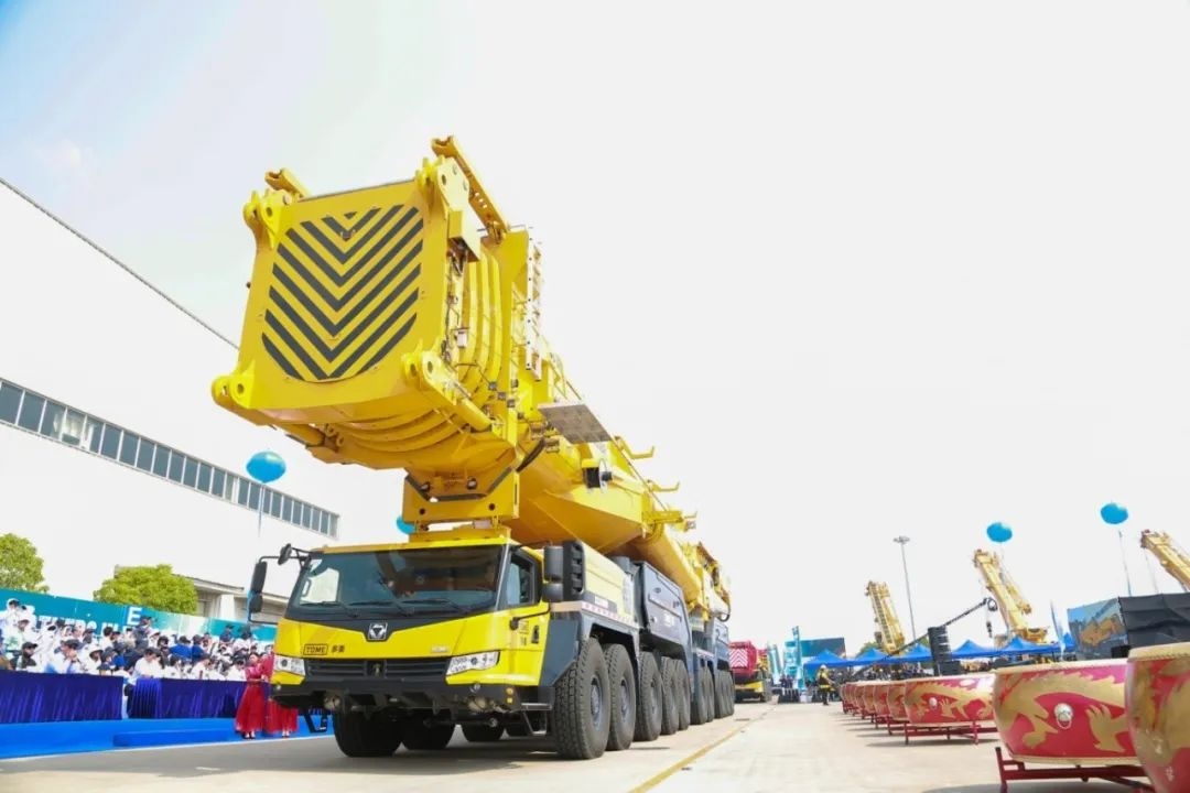 今天,徐工刷爆全球朋友圈!