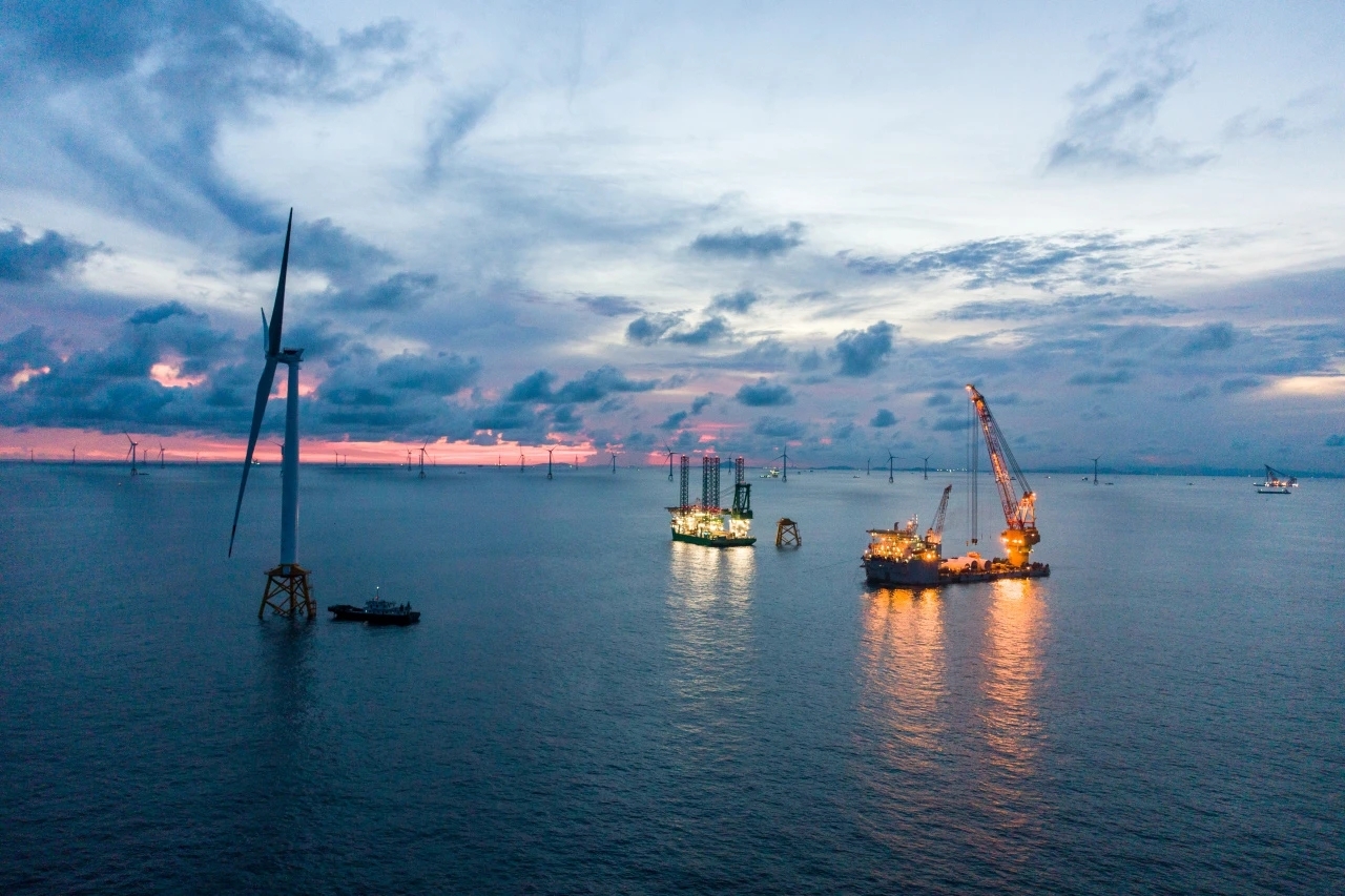 向海图强!我国新一代自升式海上风电安装平台交付