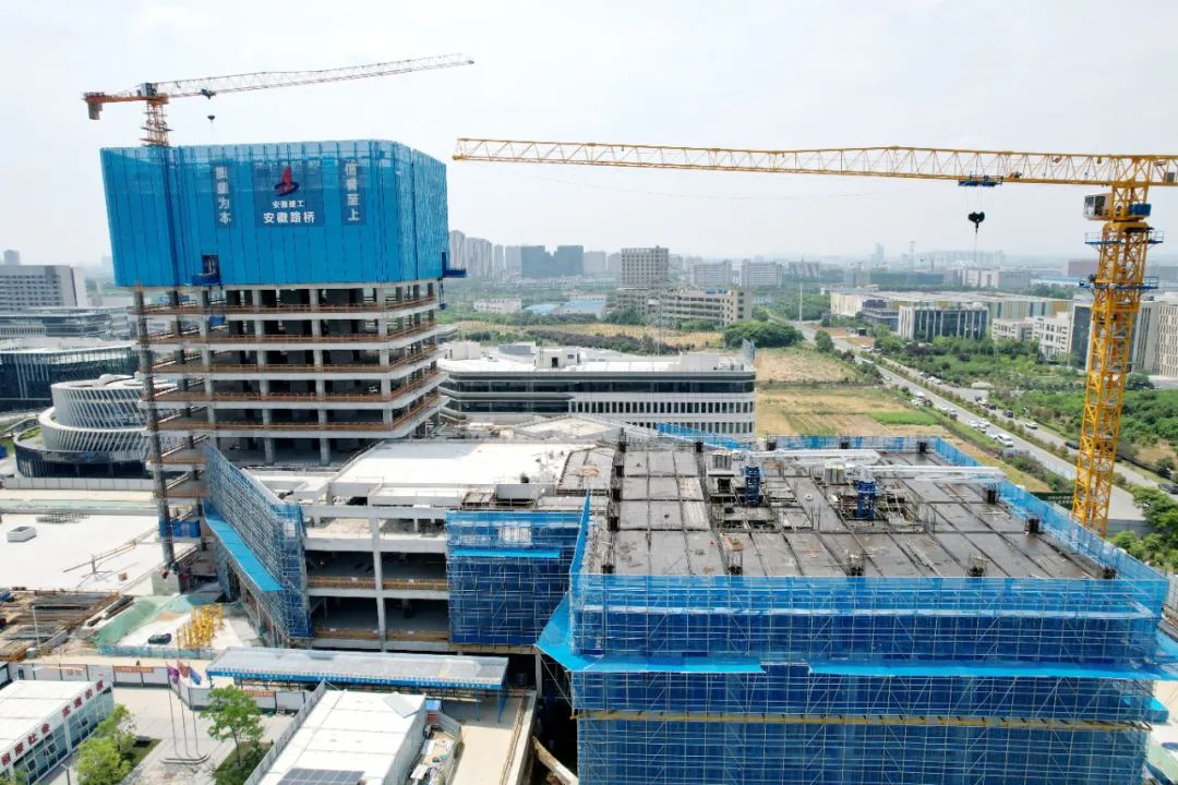 安徽建工铆足干劲忙生产 奋力夺取双过半