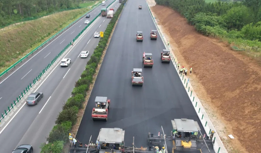 【大干纪实】二公司g36宁洛高速项目沥青路面sma