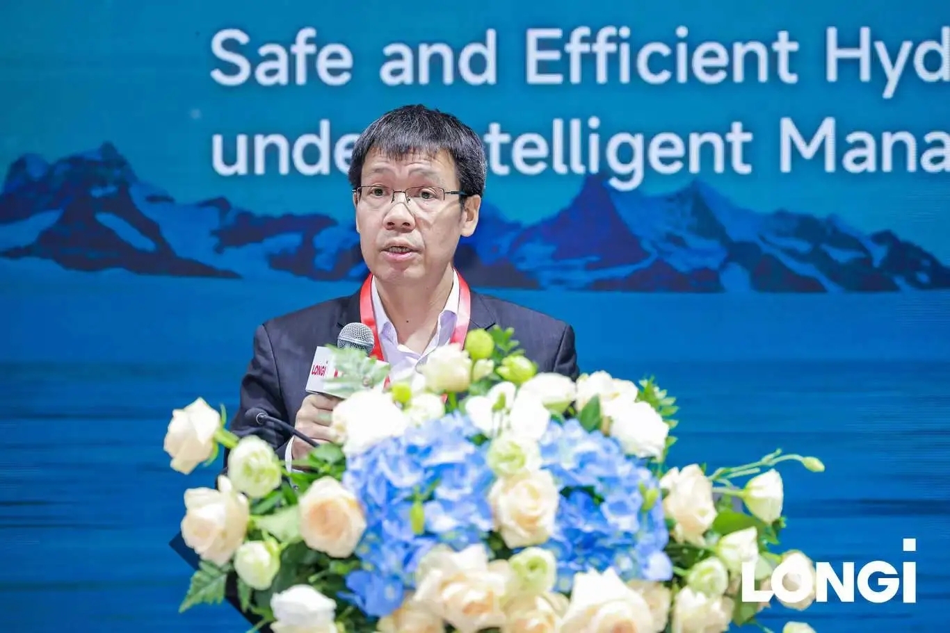 "唐玉华强调:"在氢能合作上,双方已携手与acwa