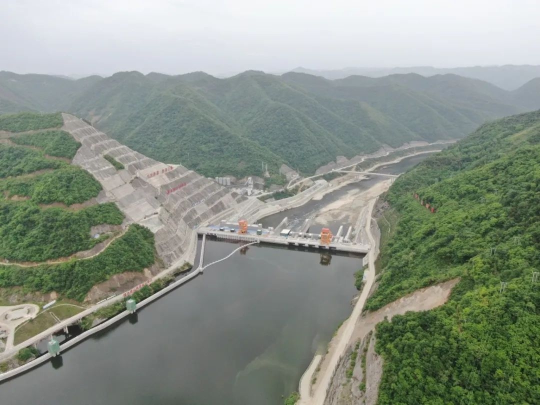 引汉济渭黄金峡水利枢纽工程全容量并网发电