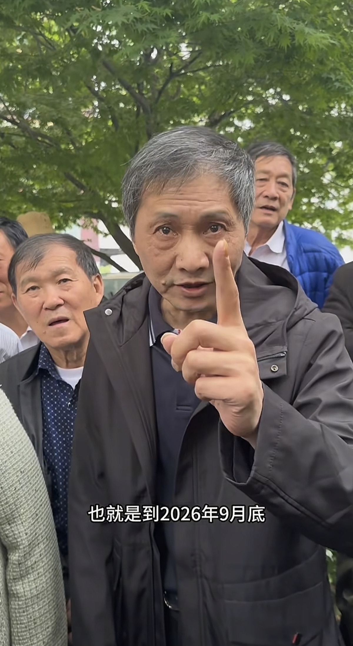 上海爷叔给我们散户远方的呼唤,坚定拿好手中筹码,别被震下车