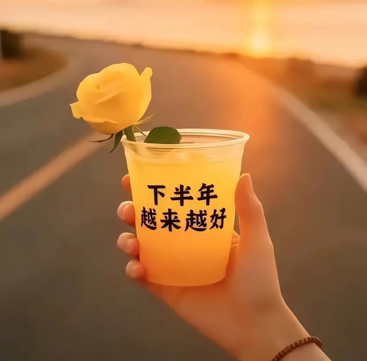 散户越来越多!不是好现象啊?这是要奔2.7去了?新进来的散户们,注意安全!明天我_中南文化(002445)股吧_东方财富网股吧