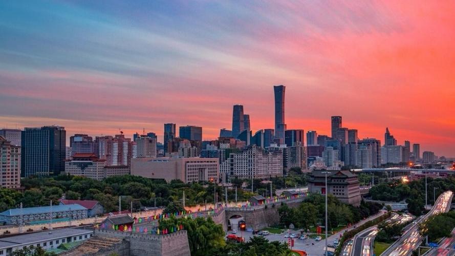 中秋随想：静看潮起潮落，闲待云卷云舒