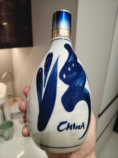 白酒路漫漫